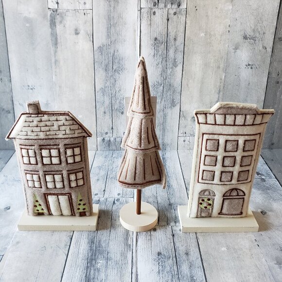 NWT - (Set of 3) Two Houses and One Tree in Felt Material With A Wood Base - Picture 1 of 4